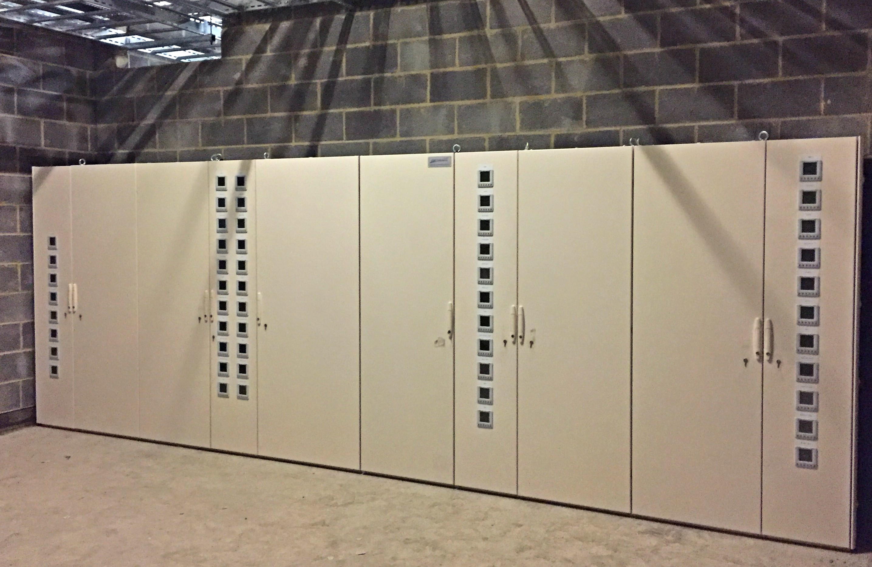 Schneider Electric - Prisma